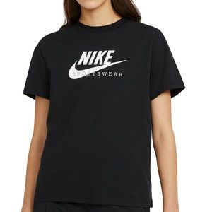 Nike women’s T-shirt